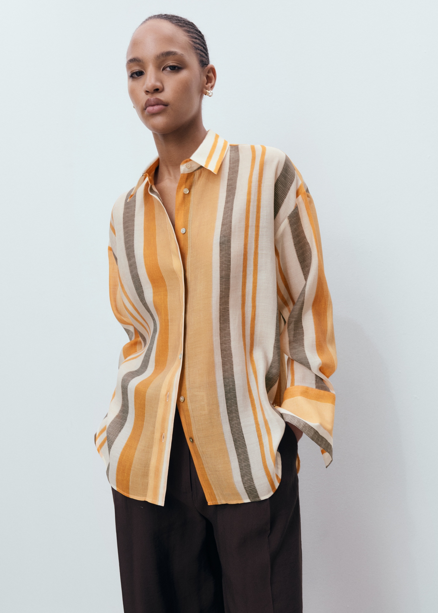 KËMISHË SALO, MANGO